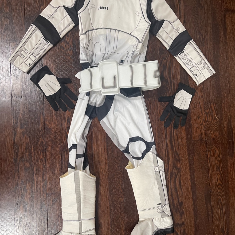 Youth small Star Wars storm trooper costume